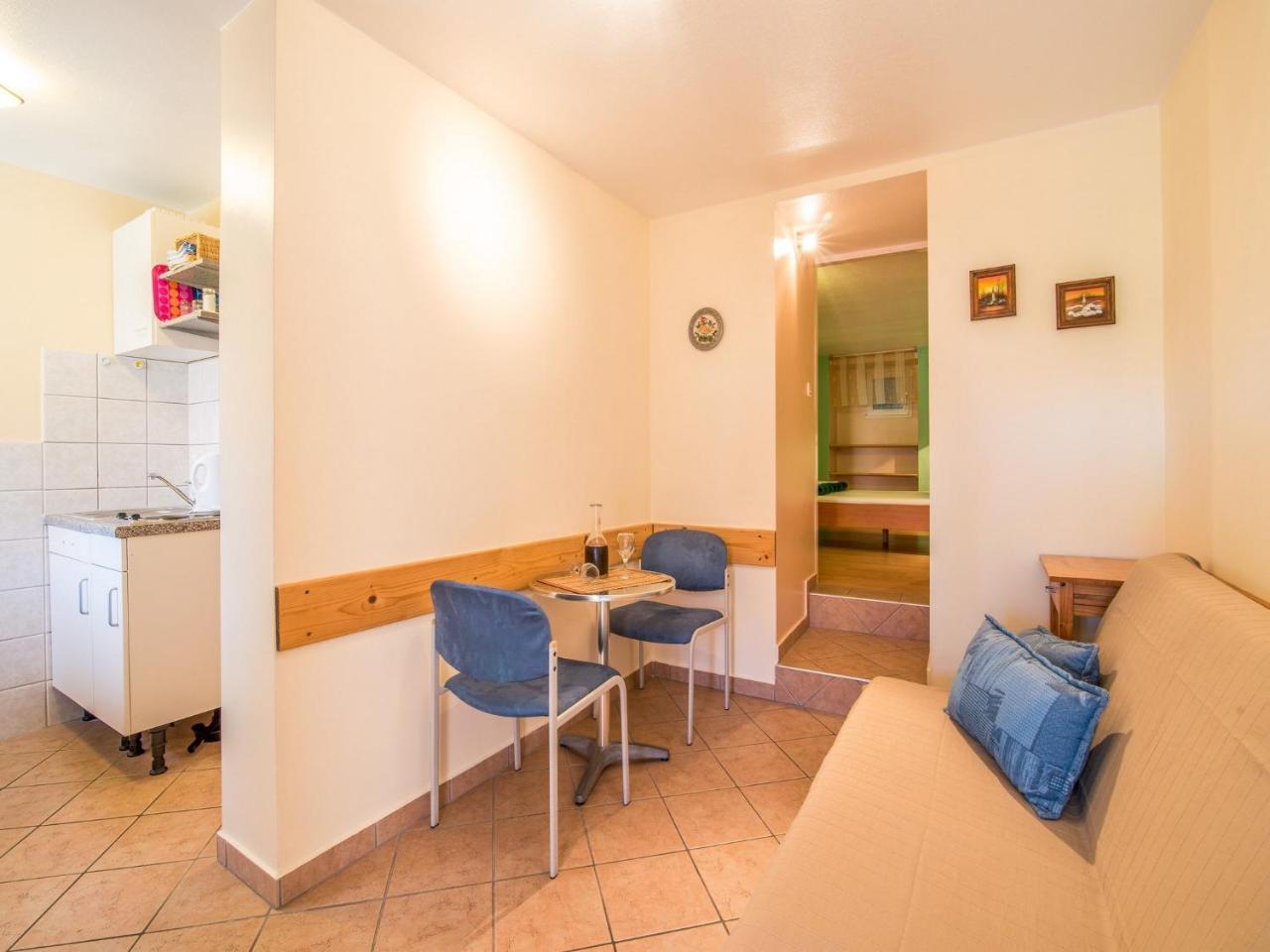 Apartment In Vrbnik/Insel Krk 13614 Kültér fotó