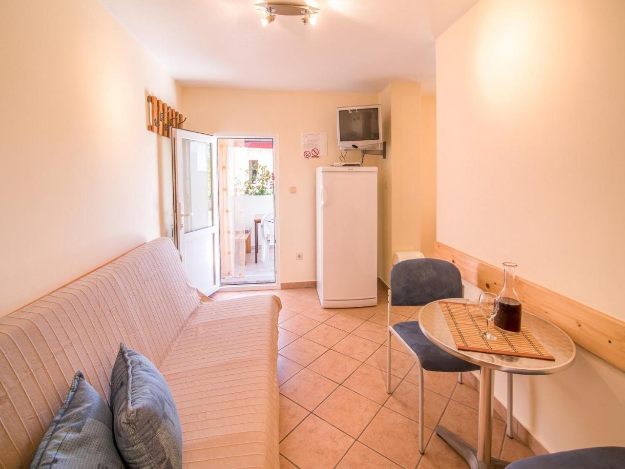 Apartment In Vrbnik/Insel Krk 13614 Kültér fotó